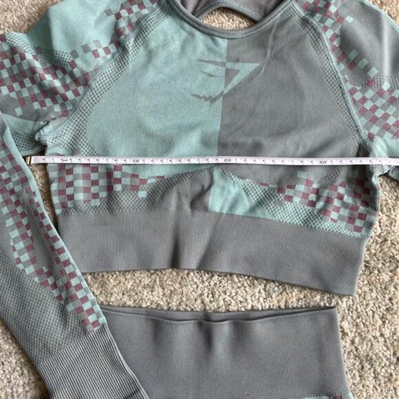 Gymshark two pieces set - Picture 7 of 12